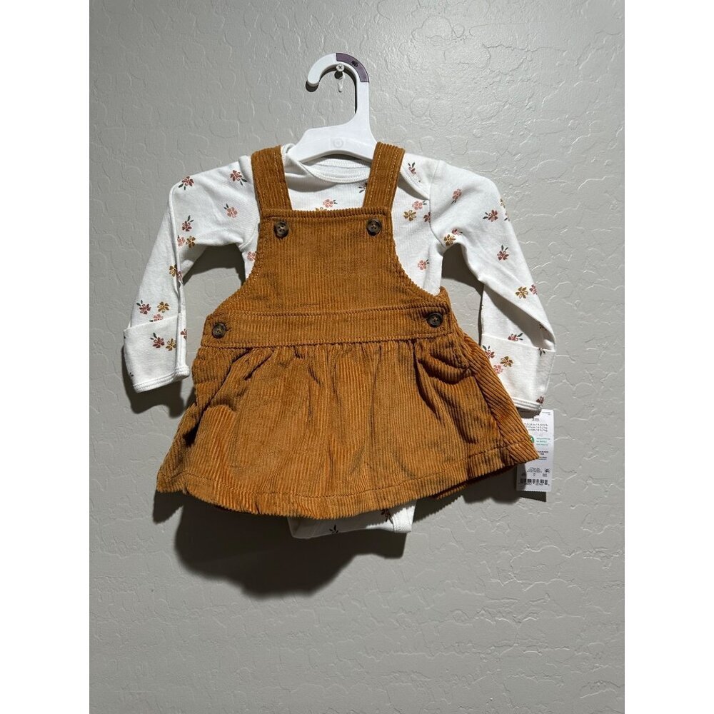 Carter’s Baby Girls 2 pcs Outfit size 3M NWT